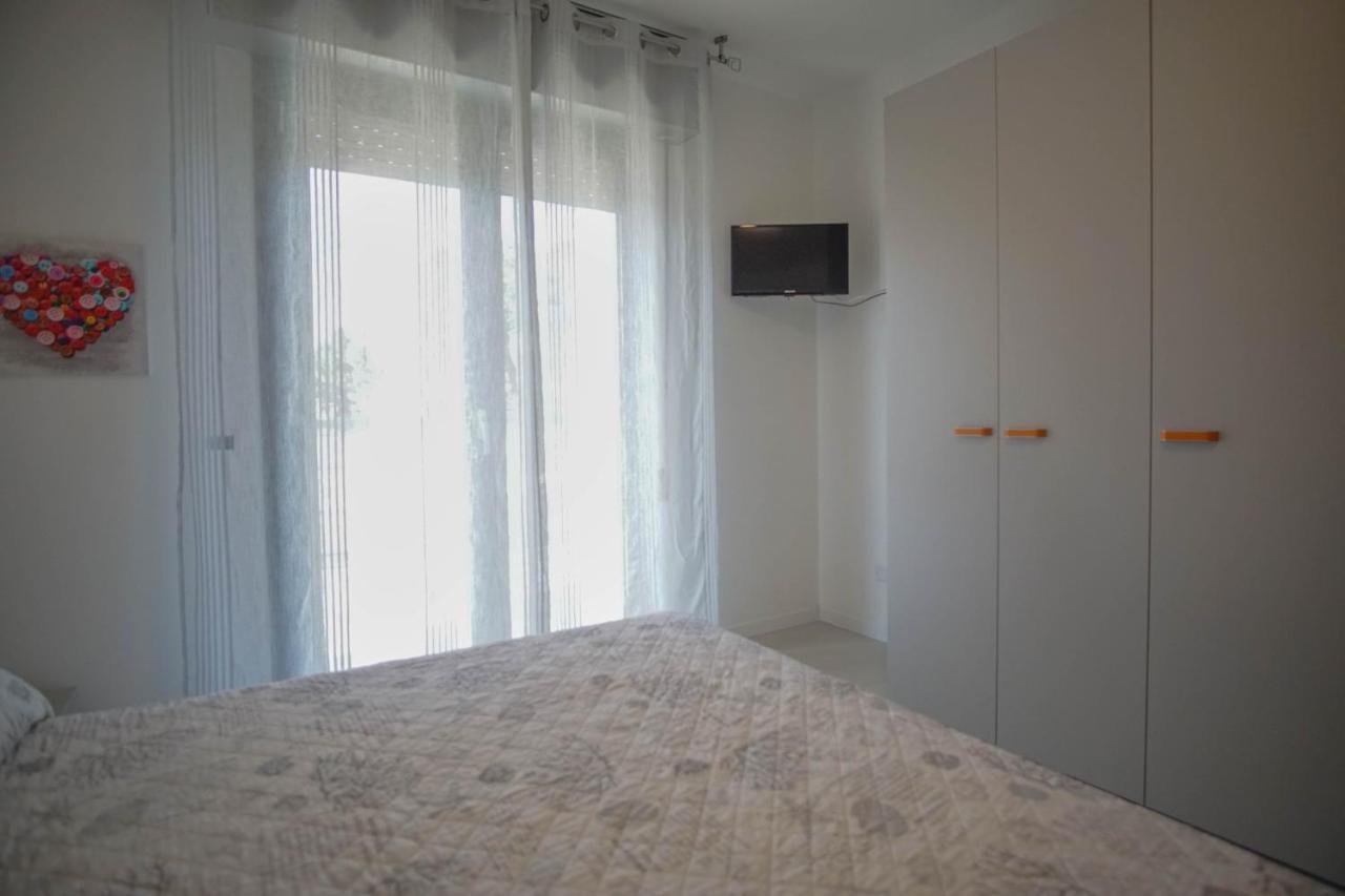 Appartamento Nuovo Centralissimo 150 Mt Dal Mare Лідо-ді-Єзоло Екстер'єр фото